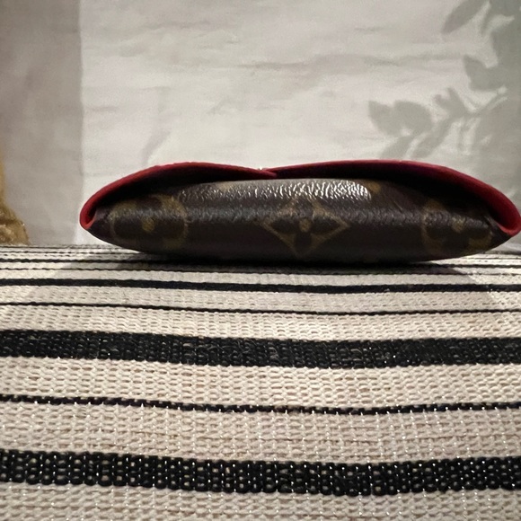 Louis Vuitton Medium Kirigami - Picture 6 of 8